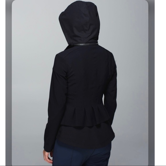 Lululemon Bust A Move Jacket - Picture 3 of 10